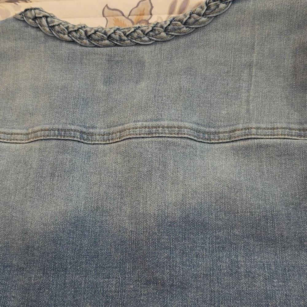 Curve Appeal Braided Denim Jacket, Light Wash - Picture 6 of 7